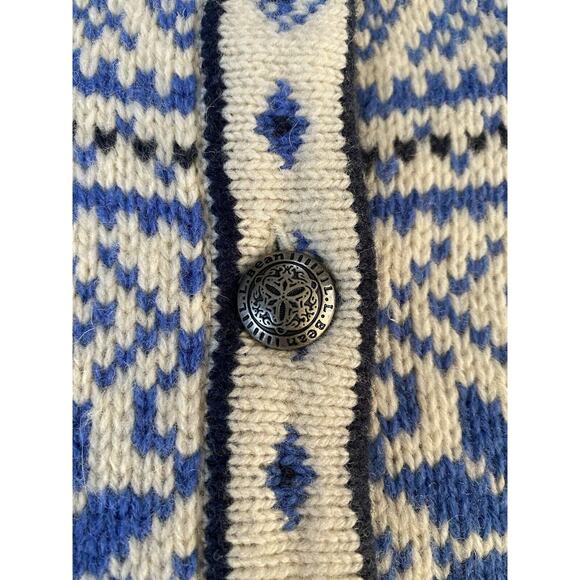 L.L.Bean Sz MP Nordic Fair Isle Sweater Cardigan Blue Ivory Women's Metal Button - Picture 7 of 10